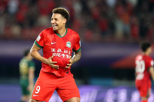 b体育 官网-浙江2-3河南，申花3-2海港！西海岸2-0！足协杯8强出炉-中超占7席的简单介绍