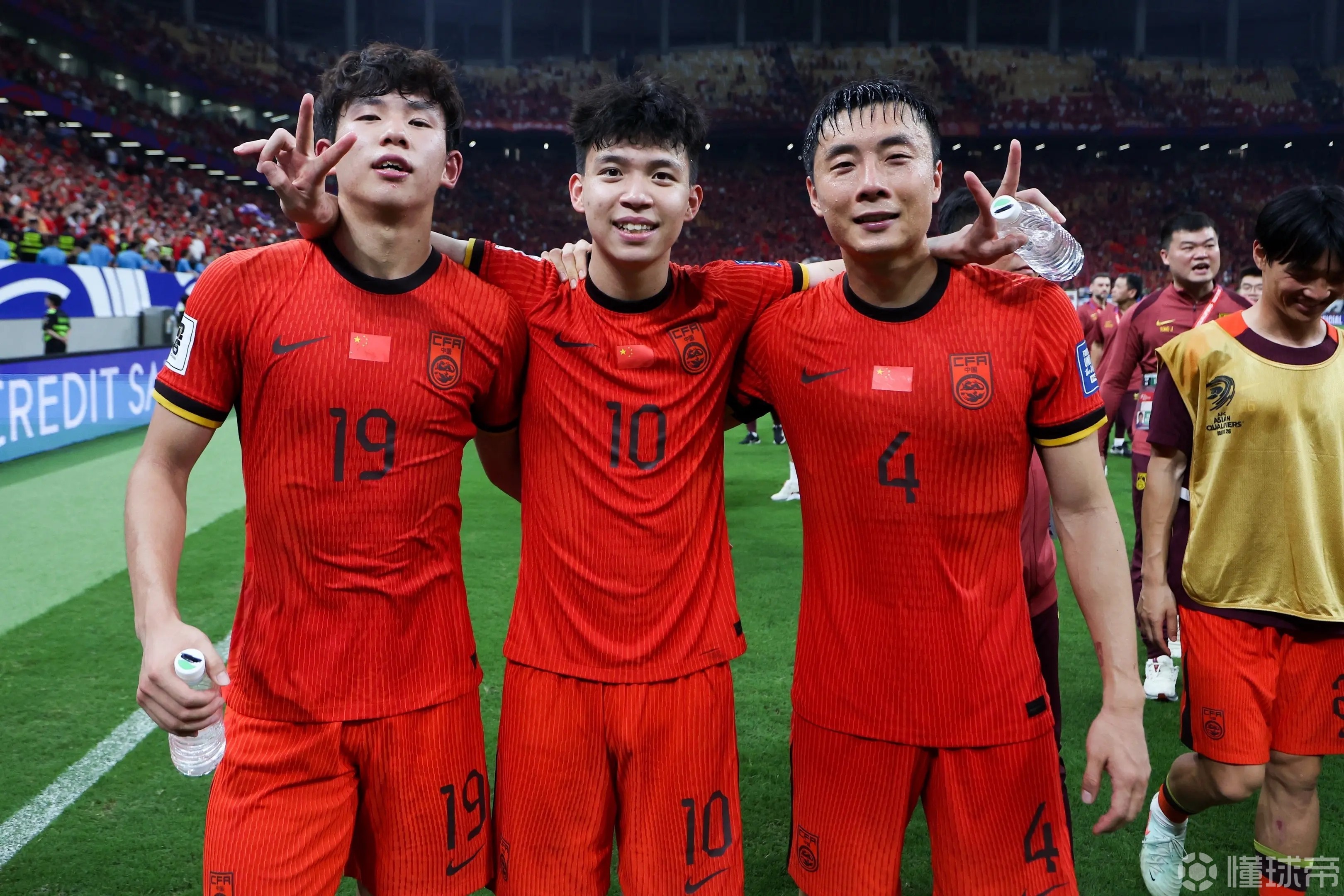 B体育-亚足联票选世预赛未来之星11人候选：王钰栋入选！胡桑